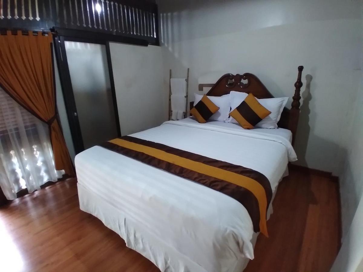 Dem Ayem Heritage Guest House Джокьякарта Экстерьер фото
